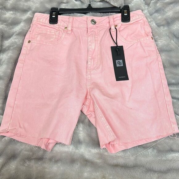 Numero Juniors' Cotton High-Rise Raw-Edge-Hem Shorts - Pink Coral Size 26 - Picture 2 of 3